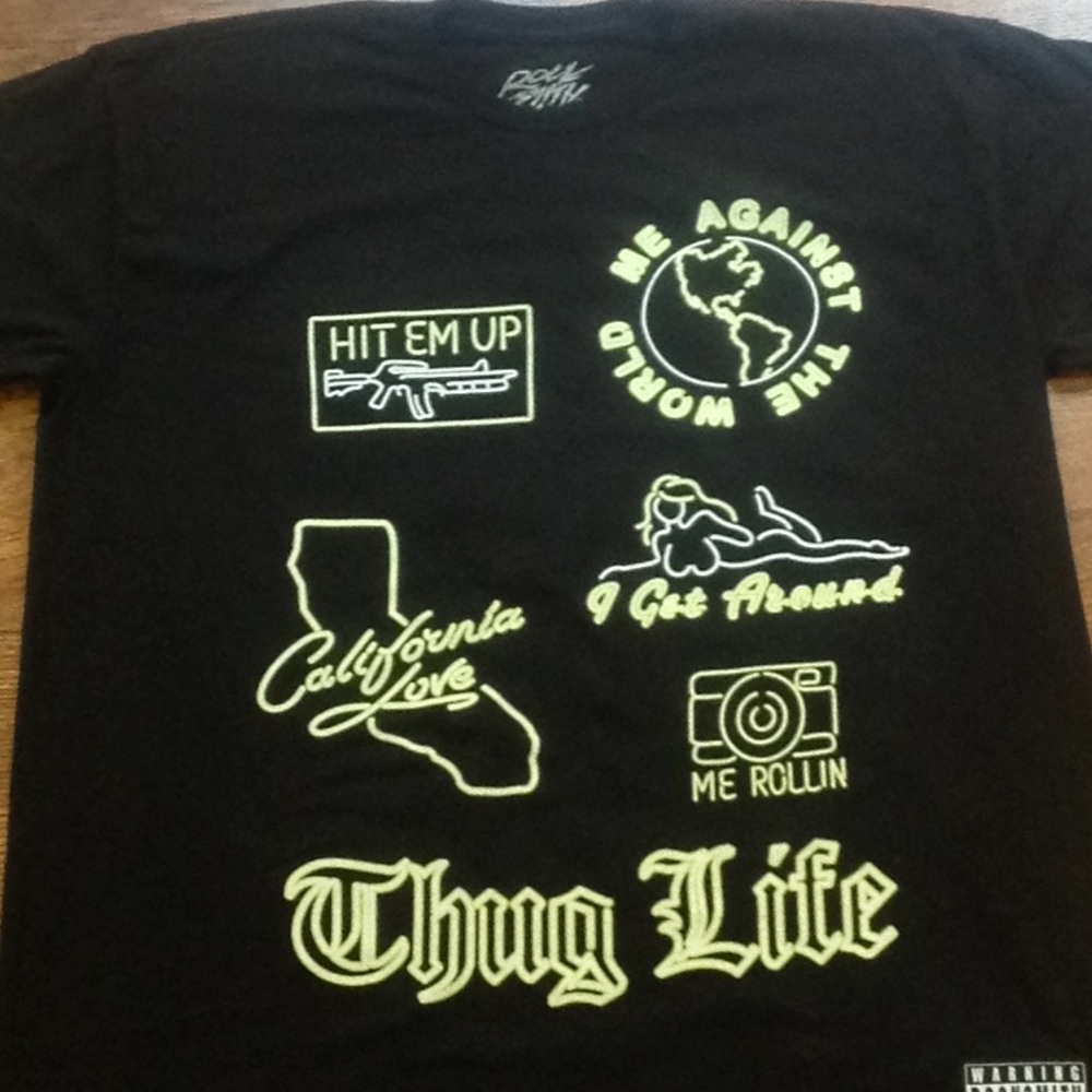 Mens T shirt